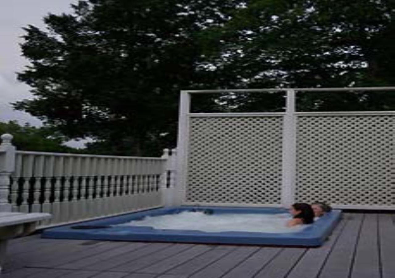 Plain & Fancy Bed & Breakfast Ironton Buitenkant foto